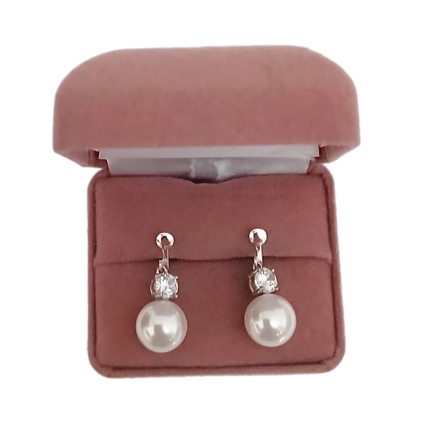 Diamante And Pearl Clip On Earrings(2)