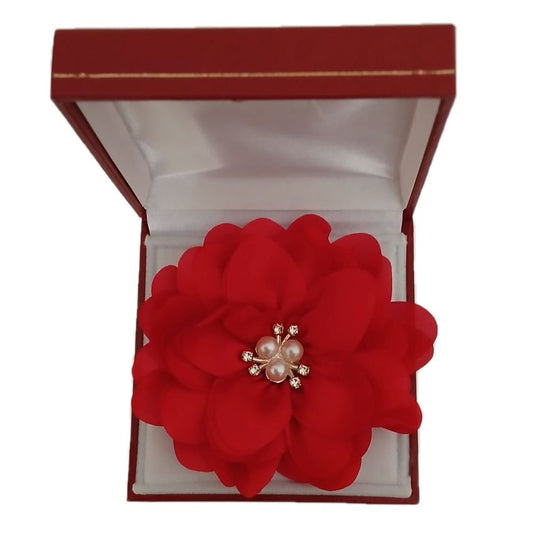 Diamante Middle Red Petal Flower Wrist Corsage