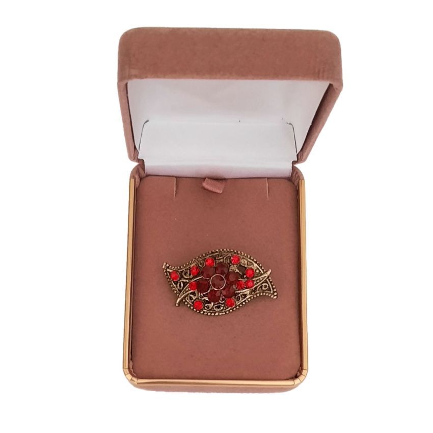 Small Red Crystal Elegant Ladies Brooch(2)